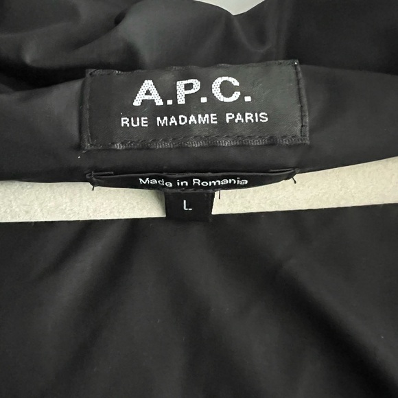 A.P.C Black puffer jacket with hood - Picture 6 of 9